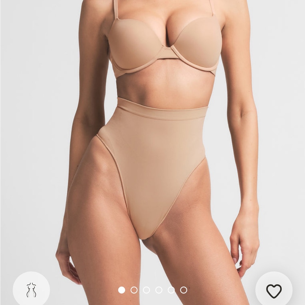 Skims thong shapewear